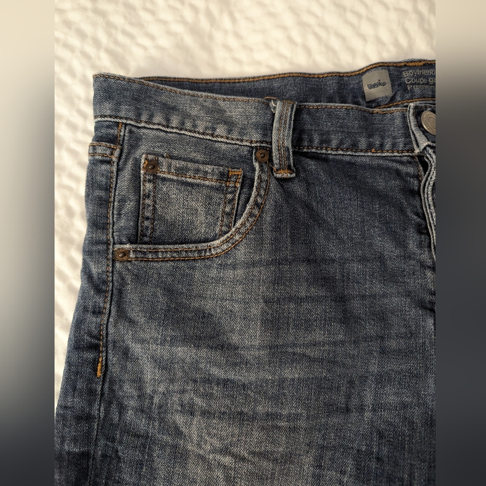 Mossimo Denim Shorts, Cut Off Bermuda Length Boyfriend Fit Denim Shorts Size 10 - Picture 3 of 6